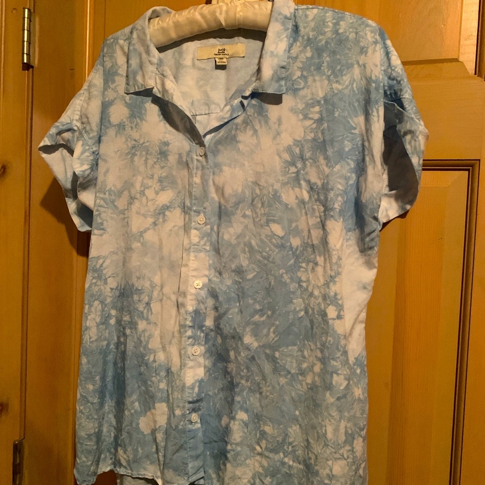 Blue and white button up shirt